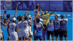 గోల్ కీపర్‌కు గోల్డెన్ ఛాన్స్..!!