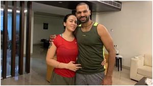 Shikhar Dhawan: రచ్చ గెలిచి ఇంట్లో ఓడిన గబ్బర్.. ఛీకొట్టిన ఆయేషా ముఖర్జీ!