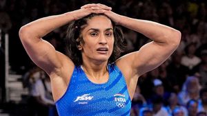 Vinesh Phogat ఉద్వేగభరిత పోస్ట్.. రిటైర్మెంట్‌పై యూటర్న్..?