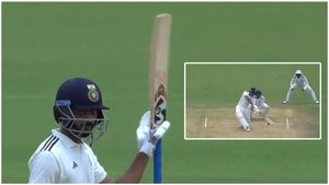 Axar Patel: ఏం గుండెరా అది.. 6, 4, 6 హ్యాట్రిక్ బౌండరీలతో హాఫ్ సెంచరీ! (వీడియో)