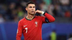 రొనాల్డో నయా చరిత్ర.. 100 కోట్ల మంది ఫాలోవర్స్