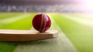 అంతర్జాతీయ క్రికెట్‌లో సంచలనం..10 పరుగులకే ఆలౌట్