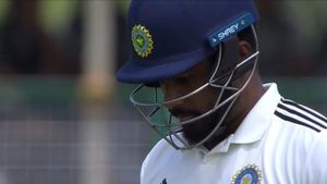 Duleep Trophy 2024: శాంసన్ ఏం మారలేదు.. అదే అట్టర్ ఫ్లాప్ (Video)