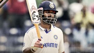 IND vs BAN: ఒరెయ్ పంత్..బంగ్లాదేశ్ ఫీల్డింగ్ సెటప్ చేస్తున్నావేంట్రా! (Video)