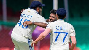 IND vs BAN: రోహిత్ ఒంటి చేత్తో స్టన్నింగ్ క్యాచ్.. నోరెళ్లబెట్టిన బంగ్లాదేశ్ (Video)