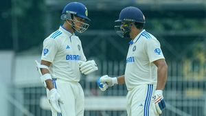 IND vs BAN: చరిత్ర సృష్టించిన రోహిత్ శర్మ..!