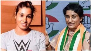 ప్రజా క్షేత్రంలో రెజర్ల పోటీ: వినేశ్ ఫొగాట్ X కవిత దలాల్