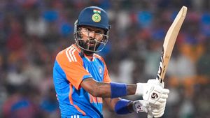 IND vs BAN: చరిత్ర సృష్టించిన హార్దిక్.. కోహ్లి ఆల్‌టైమ్ రికార్డు బ్రేక్!