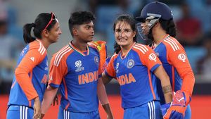 IND vs AUS: భారత్ కొంపముంచిన అంపైర్ నిర్ణయం!