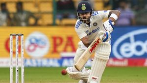 కోహ్లీ.. కాస్త అది తగ్గించుకో: ఆసీస్ మాజీ క్రికెటర్