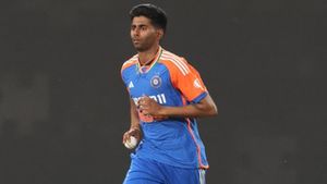 IND vs BAN: చరిత్ర సృష్టించిన మయాంక్ యాదవ్.. అరంగేట్రంలోనే!