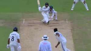 IND vs NZ: అశ్విన్ స్టన్నింగ్ డెలివరీ.. బిత్తరపోయిన డేవాన్ కాన్వే! (వీడియో)