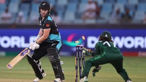 Women's T20WC: భారత్ సెమీస్‌‌కు వెళ్లొద్దని పాకిస్థాన్ మ్యాచ్ ఫిక్సింగ్! (Video)