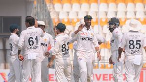 PAK vs ENG: చరిత్ర సృష్టించిన పాకిస్థాన్ బౌలర్లు.. 52 ఏళ్ల తర్వాత..!