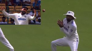 IND vs NZ: ఈజీ క్యాచ్ వదిలేసిన కేఎల్ రాహుల్.. మండిపడ్డ రోహిత్!(వీడియో)