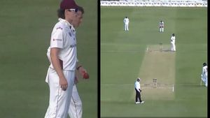 ఇదెక్కడి ఫీల్డింగ్ రా.. మార్నస్ మామ!(వీడియో)