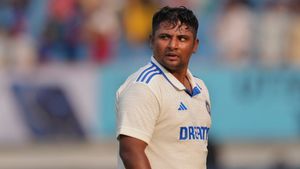 చరిత్ర సృష్టించిన సర్ఫరాజ్..రవిశాస్త్రి-జైస్వాల్ రికార్డులు బ్రేక్!