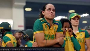 Women's T20WC: ఫైనల్లో మరోసారి ఓటమి.. కన్నీటితో దక్షిణాఫ్రికా అమ్మాయిలు (Video)