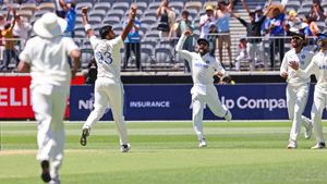 IND vs AUS: నిప్పులు చెరిగిన బుమ్రా.. కుప్పకూలిన ఆస్ట్రేలియా