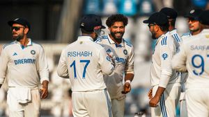 IND vs NZ: జడేజా పాంచ్ పటాకా.. న్యూజిలాండ్ ఆలౌట్