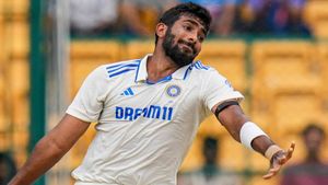 IND vs AUS: చరిత్ర సృష్టించిన బుమ్రా.. ఆల్‌టైమ్ రికార్డు!