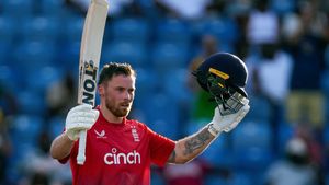 WI vs ENG: చరిత్ర సృష్టించిన ఇంగ్లండ్ బ్యాటర్..!