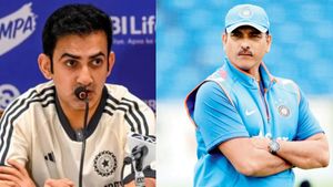 గంభీర్.. ఆ ఎక్స్‌ట్రాలే తగ్గించుకో: రవి శాస్త్రి