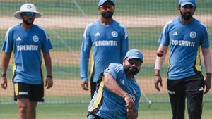 India Playing XI: రోహిత్‌తో సహా ఆ ముగ్గురు ఔట్..ఆసీస్‌తో ఆడే తొలి టెస్టు జట్టు ఇదే!