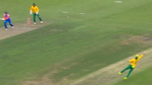 SA vs IND: టీమిండియా కొంపముంచిన స్టన్నింగ్ క్యాచ్!(వీడియో)