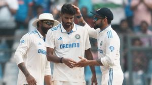 IND vs NZ: చరిత్ర సృష్టించిన సుందర్..అనిల్ కుంబ్లే తర్వాత అరుదైన ఘనత!