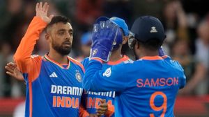 IND vs SA: చరిత్ర సృష్టించిన వరుణ్ చక్రవర్తీ.. ఆల్‌టైమ్ రికార్డ్‌!