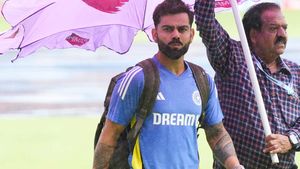 IND vs AUS: కోహ్లికి కూడా గాయం.. ప్రాక్టీస్‌లో అసలేం చేస్తున్నార్రా?