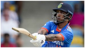 SRH ప్లేయర్ విధ్వంసకర శతకం.. 16 ఫోర్లు, 6 సిక్స్‌లతో వీర విహారం!