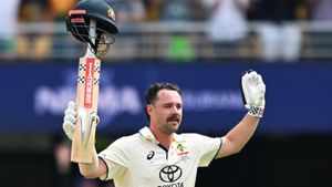 IND vs AUS: ఆస్ట్రేలియాకు బిగ్ షాక్.. నాలుగో టెస్ట్‌కు ట్రావిస్ హెడ్ దూరం?