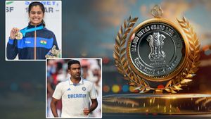 ఈ ఏడాది ఖేల్ రత్నం ఎవరు ? నామినేషన్లలో లేని మనూబాకర్, అశ్విన్..!