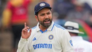 IND vs AUS: అతను తిరిగొస్తున్నాడు.. కానీ ఓ కండిషన్: రోహిత్ శర్మ