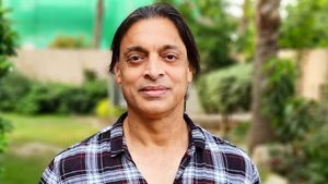 డబ్బులు అడిగితే తప్పేమి లేదు! కానీ..భారత్‌ను ఎలా దెబ్బ కొట్టాలంటే?- షోయబ్ అక్తర్