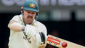 IND vs AUS: హెడ్‌‌తో మరోసారి హెడ్డేక్.. ఆస్ట్రేలియా సంపూర్ణ ఆధిపత్యం!