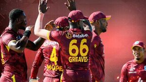WI vs BAN: దశాబ్దం తర్వాత వెస్టిండీస్ విజయం!