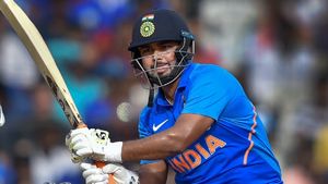 'ఛాంపియన్స్ ట్రోఫీ మనదేనా భయ్యా?' - పంత్ రియాక్షన్ తేడాగా ఉందే!!