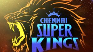 CSK బెస్ట్ ఫ్రెండ్ గ్రేట్ లవ్ స్టోరీ - ప్రేయసి కోసం ఆటను వదిలి, దేశాన్ని విడిచి..