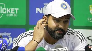 ఆ రూల్స్ గురించి మాట్లాడకండయ్యా.. ఆటగాళ్లంతా నాకు ఫోన్ చేస్తారు: రోహిత్ శర్మ