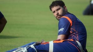 షాకింగ్ - యువరాజ్ సింగ్ విషయంలో సెలక్షన్ కమిటీ కుట్ర!! - ఏం జరిగిందంటే?