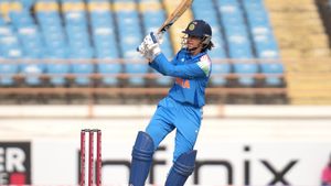 చరిత్ర సృష్టించిన స్మృతి మంధాన.. ఆల్‌టైమ్ రికార్డ్!