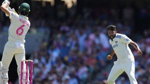 IND vs AUS: నిప్పులు చెరిగిన సిరాజ్, ప్రసిధ్.. భారత్‌కు స్వల్ప ఆధిక్యం!