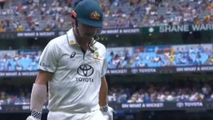 అతను మా 15 మందిని వణికించాడు: ట్రావిస్ హెడ్