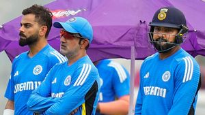 కోహ్లీ, రోహిత్ అయినా.. జట్టు కంటే ఎవరూ ముఖ్యం కాదు: గంభీర్
