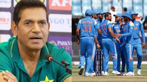 'మేం కొట్టే దెబ్బ చూడండి!.. టీమిండియాకు సర్‌ప్రైజ్ ఇస్తాం' - పాక్ కోచ్ ఓవర్ బిల్డప్!!