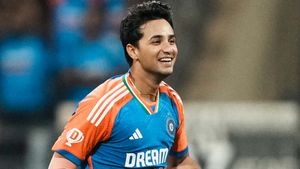 ICC T20 Rankings: అభిషేక్ శర్మ అద్భుతం.. జెట్ స్పీడ్ లో ఏకంగా 38 స్థానాలు దూసుకెళ్లి..