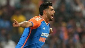 చరిత్ర సృష్టించిన హర్షిత్ రాణా.. క్రికెట్ చరిత్రలోనే తొలి ప్లేయర్‌గా!